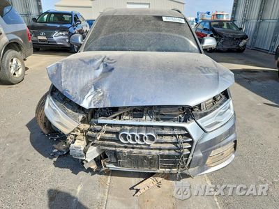 Piąte zdjęcie samochodu w środku: 2017 AUDI Q3 PREMIUM PLUS VIN:WA1HCCFSXHR011481 - miniatura
