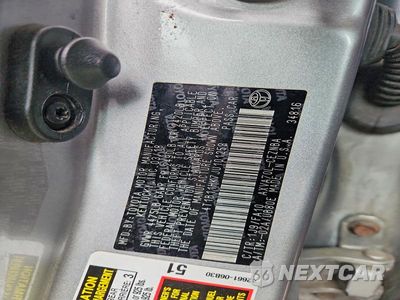 Zdjęcie 12 z 12 samochodu: 2018 TOYOTA CAMRY LE VIN:4T1B11HK7JU101253 - miniatura