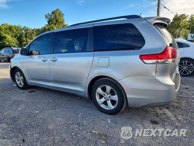 Drugie zdjęcie samochodu z przodu: 2011 TOYOTA SIENNA LE VIN:5TDKK3DC0BS082868 - miniatura