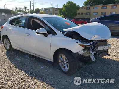 Czwarte zdjęcie samochodu z boku: 2018 CHEVROLET CRUZE LT VIN:3G1BE6SM1JS631887 - miniatura