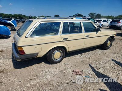 Trzecie zdjęcie samochodu z tyłu: 1985 MERCEDES-BENZ 300 TDT VIN:WDBAB93C9FF031146 - miniatura