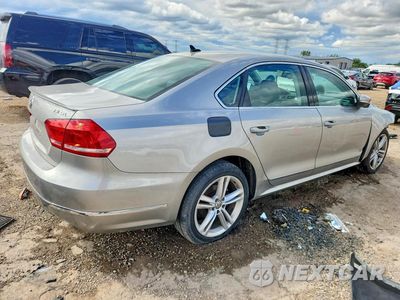 Trzecie zdjęcie samochodu z tyłu: 2014 VOLKSWAGEN PASSAT SEL VIN:1VWCS7A38EC098125 - miniatura