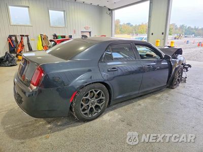 Trzecie zdjęcie samochodu z tyłu: 2018 CHRYSLER 300 S VIN:2C3CCAGGXJH127546 - miniatura