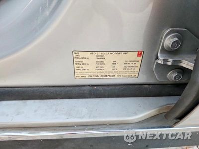 Zdjęcie 12 z 12 samochodu: 2013 TESLA MODEL S VIN:5YJSA1CN0DFP17301 - miniatura