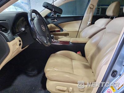 Zdjęcie 7 z 13 samochodu: 2008 LEXUS IS 250 VIN:JTHCK262085021391 - miniatura