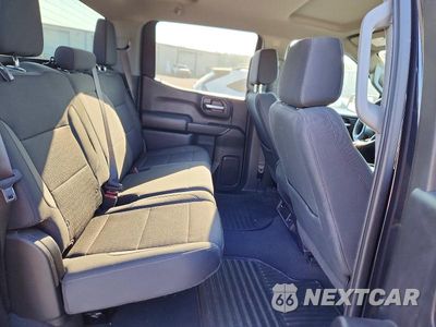 Zdjęcie 10 z 12 samochodu: 2022 CHEVROLET SILVERADO K1500 CUSTOM VIN:1GCPDBEK3NZ626654 - miniatura