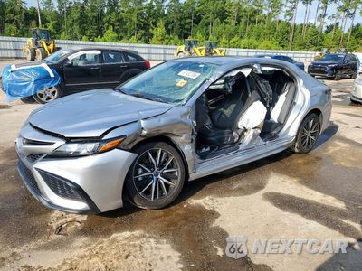 2024 TOYOTA CAMRY SE 4T1G11AK4RU900922 - główne zdjęcie licytacji z USA - miniatura