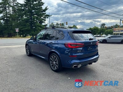 Czwarte zdjęcie samochodu z boku: 2022 BMW X5 XDRIVE45E VIN:5UXTA6C01N9J65730 - miniatura