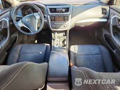 Zdjęcie 8 z 12 samochodu: 2016 NISSAN ALTIMA 2.5 S VIN:1N4AL3AP4GN324418 - miniatura