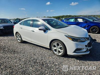 Czwarte zdjęcie samochodu z boku: 2018 CHEVROLET CRUZE PREMIER VIN:1G1BF5SM9J7115749 - miniatura