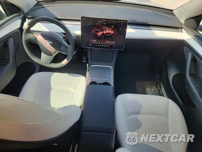 Zdjęcie 8 z 12 samochodu: 2023 TESLA MODEL Y VIN:7SAYGAEE0PF665195 - miniatura