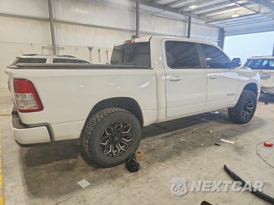 Trzecie zdjęcie samochodu z tyłu: 2019 RAM 1500 BIG HORN/LONE STAR VIN:1C6SRFFT8KN908275 - miniatura