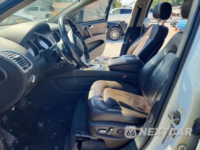 Zdjęcie 7 z 13 samochodu: 2015 AUDI Q7 PREMIUM PLUS VIN:WA1LGAFE4FD019597 - miniatura