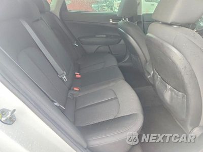 Zdjęcie 10 z 12 samochodu: 2016 KIA OPTIMA LX VIN:5XXGT4L36GG031880 - miniatura