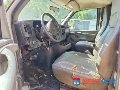 Zdjęcie 7 z 12 samochodu: 2013 CHEVROLET EXPRESS 2500 CARGO DELIVERY VAN VIN:1GCWGFFA7D1190405 - miniatura