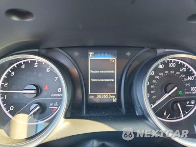 Zdjęcie 9 z 12 samochodu: 2018 TOYOTA CAMRY L VIN:4T1B11HKXJU535733 - miniatura