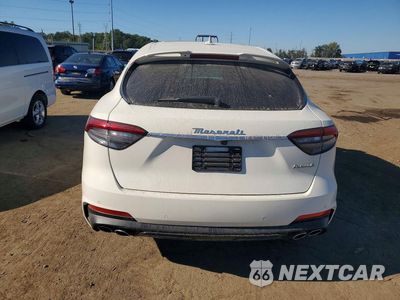 Zdjęcie 6 z 13 samochodu: 2022 MASERATI LEVANTE MODENA VIN:ZN661YUM9NX389155 - miniatura