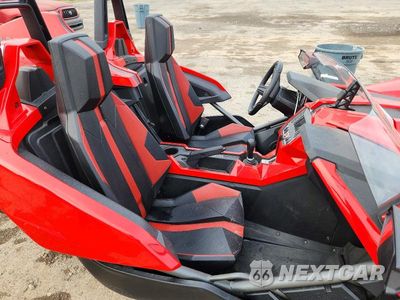 Zdjęcie 10 z 12 samochodu: 2016 POLARIS SLINGSHOT SL VIN:57XAAPFA1G5110909 - miniatura