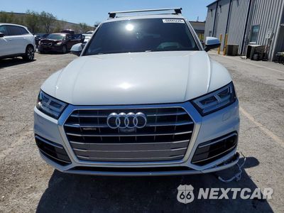 Piąte zdjęcie samochodu w środku: 2019 AUDI Q5 PRESTIGE VIN:WA1CNAFY0K2023345 - miniatura