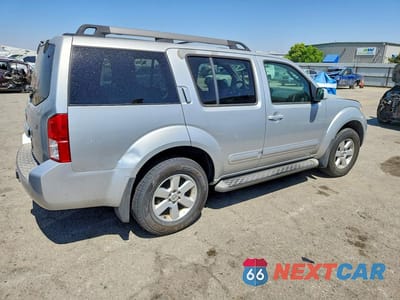 Trzecie zdjęcie samochodu z tyłu: 2008 NISSAN PATHFINDER S VIN:5N1AR18U68C613611 - miniatura