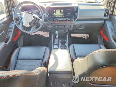Zdjęcie 8 z 12 samochodu: 2025 NISSAN FRONTIER PRO-4X VIN:1N6ED1FKXSN638140 - miniatura