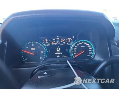 Zdjęcie 9 z 13 samochodu: 2017 GMC YUKON DENALI VIN:1GKS2CKJ8HR203031 - miniatura