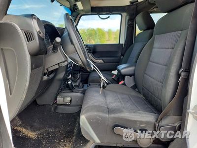 Zdjęcie 7 z 13 samochodu: 2012 JEEP WRANGLER UNLIMITED SPORT VIN:1C4BJWDG4CL282887 - miniatura