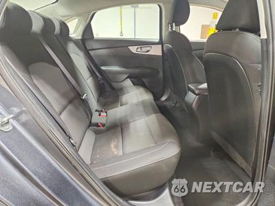 Zdjęcie 10 z 13 samochodu: 2024 KIA FORTE LXS VIN:3KPF24AD7RE751601 - miniatura