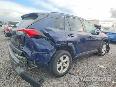 Trzecie zdjęcie samochodu z tyłu: 2019 TOYOTA RAV4 XLE VIN:2T3P1RFV4KC016477 - miniatura