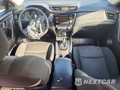 Zdjęcie 8 z 13 samochodu: 2017 NISSAN ROGUE SV VIN:KNMAT2MT3HP512043 - miniatura