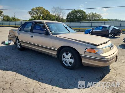 Czwarte zdjęcie samochodu z boku: 1993 FORD CROWN VICTORIA VIN:2FACP73WXPX176976 - miniatura