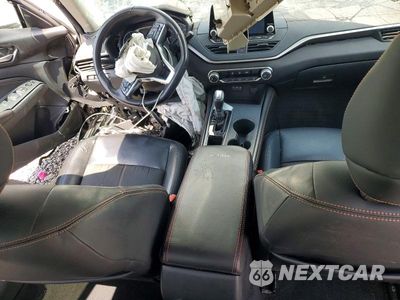 Zdjęcie 8 z 13 samochodu: 2020 NISSAN ALTIMA SR VIN:1N4BL4CV7LC231324 - miniatura