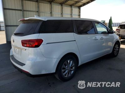 Trzecie zdjęcie samochodu z tyłu: 2020 KIA SEDONA L VIN:KNDMA5C12L6635495 - miniatura