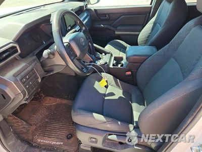 Zdjęcie 7 z 12 samochodu: 2025 TOYOTA TACOMA SR5 VIN:3TMLB5JN7SM132624 - miniatura