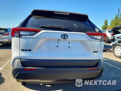 Zdjęcie 6 z 12 samochodu: 2025 TOYOTA RAV4 XLE PREMIUM VIN:2T3C1RFV6SW440319 - miniatura