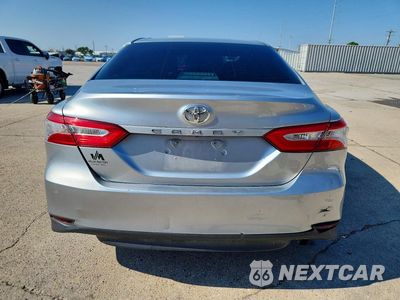 Zdjęcie 6 z 13 samochodu: 2018 TOYOTA CAMRY LE VIN:4T1B11HK6JU506133 - miniatura