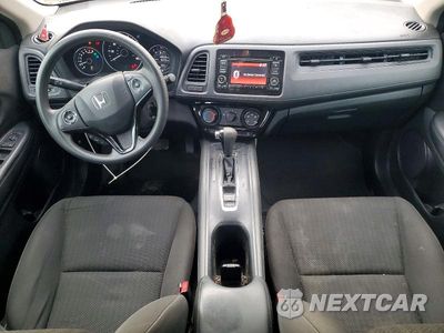 Zdjęcie 8 z 12 samochodu: 2017 HONDA HR-V LX VIN:3CZRU5H37HM728313 - miniatura