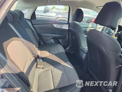 Zdjęcie 10 z 12 samochodu: 2024 KIA FORTE LXS VIN:3KPF24AD5RE827719 - miniatura