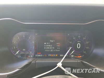 Zdjęcie 9 z 12 samochodu: 2019 FORD MUSTANG VIN:1FA6P8TH2K5156820 - miniatura
