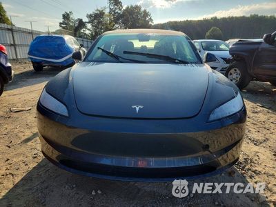 Piąte zdjęcie samochodu w środku: 2025 TESLA MODEL 3 VIN:5YJ3E1EAXSF051158 - miniatura
