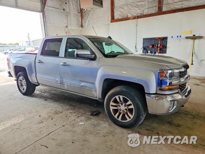 Czwarte zdjęcie samochodu z boku: 2017 CHEVROLET SILVERADO K1500 LT VIN:3GCUKREC8HG213708 - miniatura