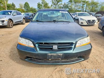 Piąte zdjęcie samochodu w środku: 1998 HONDA ACCORD EX VIN:1HGCG5654WA162419 - miniatura