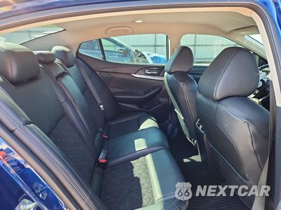 Zdjęcie 10 z 12 samochodu: 2017 NISSAN MAXIMA 3.5 SR VIN:1N4AA6AP3HC377874 - miniatura