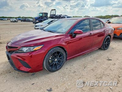 2018 TOYOTA CAMRY SE 4T1B11HK4JU521939 - główne zdjęcie licytacji z USA - miniatura
