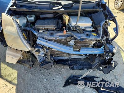 Zdjęcie 11 z 13 samochodu: 2004 TOYOTA PRIUS BASE VIN:JTDKB20U440103770 - miniatura