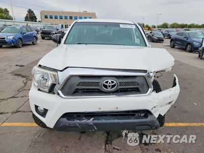 Piąte zdjęcie samochodu w środku: 2014 TOYOTA TACOMA V6 VIN:3TMLU4EN8EM159950 - miniatura