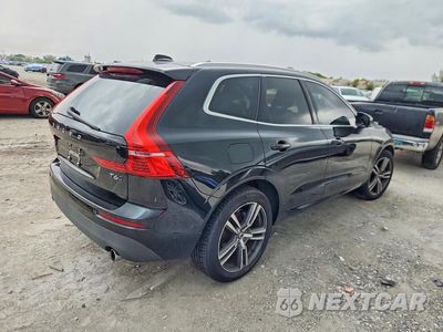 Trzecie zdjęcie samochodu z tyłu: 2018 VOLVO XC60 T6 VIN:LYVA22RK3JB110656 - miniatura
