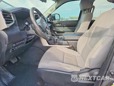 Zdjęcie 7 z 13 samochodu: 2024 TOYOTA TUNDRA SR5 VIN:5TFLA5DB4RX169428 - miniatura