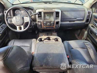 Zdjęcie 8 z 12 samochodu: 2015 RAM 2500 LARAMIE VIN:3C6TR5FJ9FG524095 - miniatura