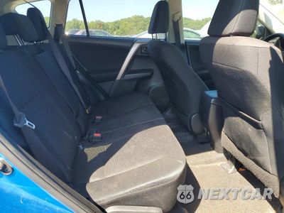 Zdjęcie 11 z 13 samochodu: 2016 TOYOTA RAV4 LE VIN:JTMZFREV4GJ067946 - miniatura